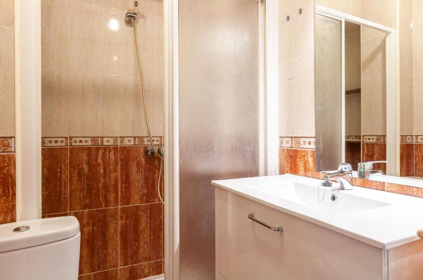 CERIÑOLA 23, alojamiento cerca de la playa en Gijón