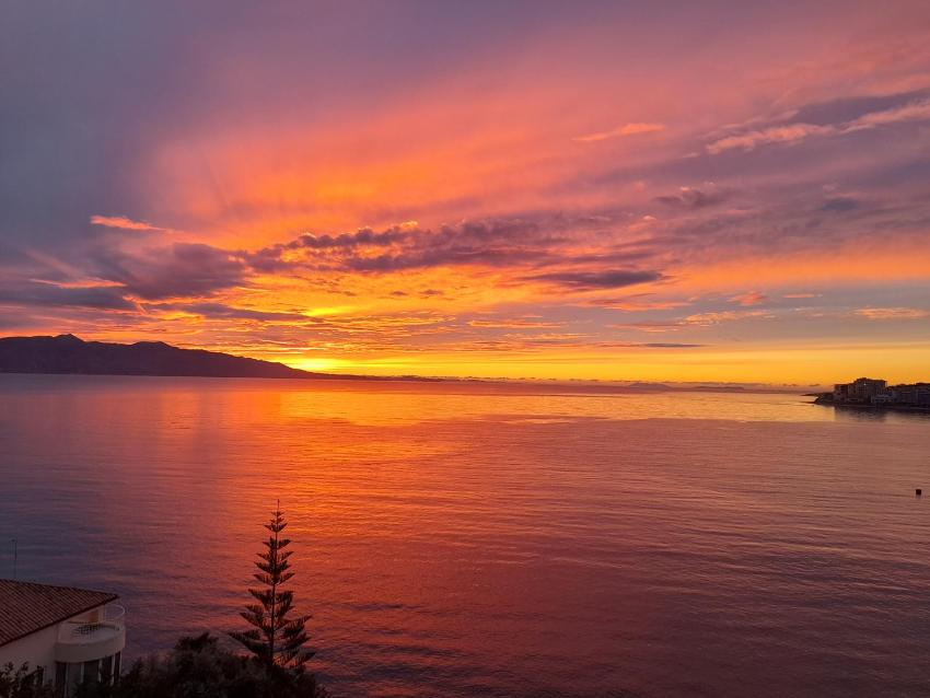 Seaside View Apartment