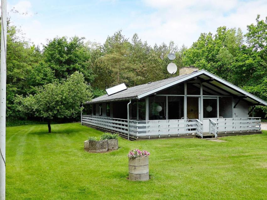 Quaint Holiday Home in Jutland with Sauna