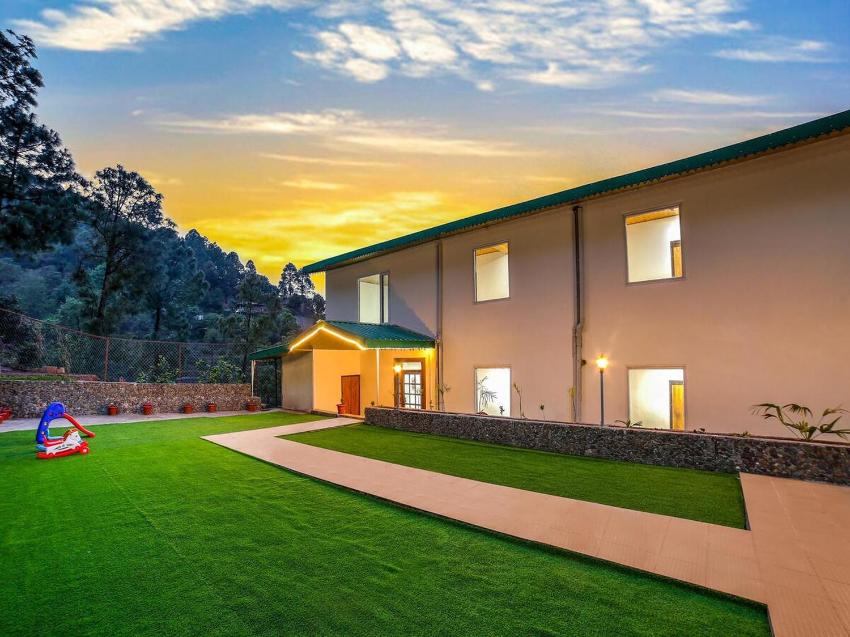 FabEscape Raabta Resort