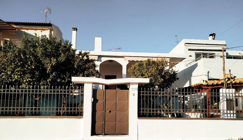 Charming 2-Bed Vacation House in Lagonisi Attikis