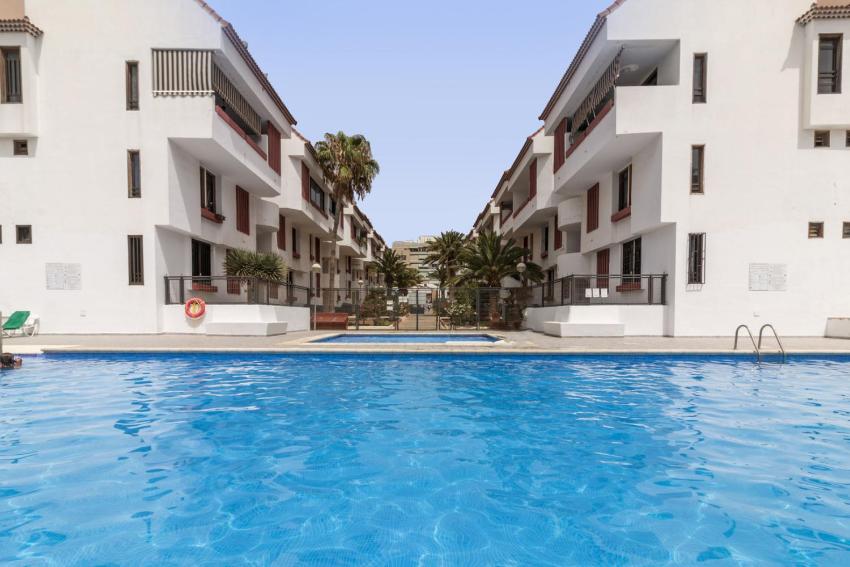 NEW Modern Apartment with pool