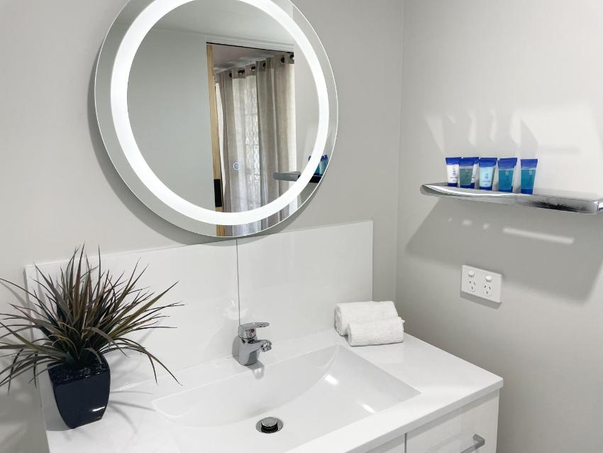 Bribie Beach Bungalow