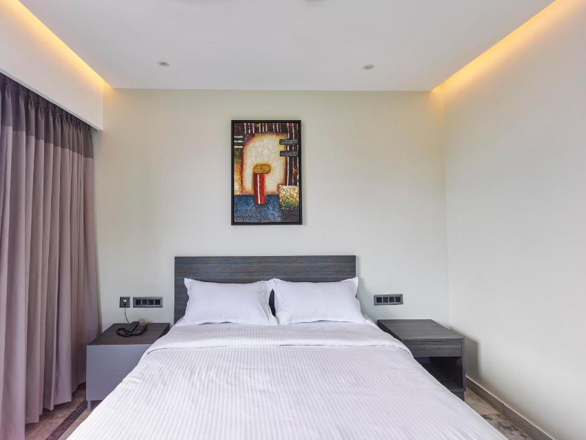 Ariya Nivaas A Vegetarian Hotel