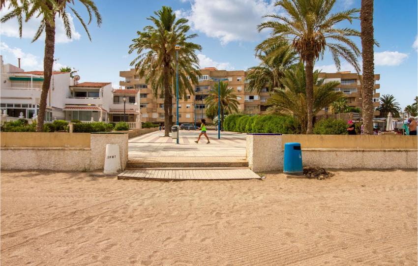 Beautiful apartment in Cartagena with 2 Bedrooms and WiFi