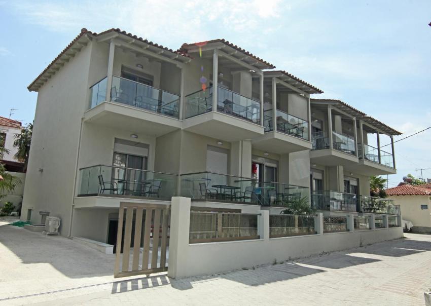 L G E Luxery Apartments