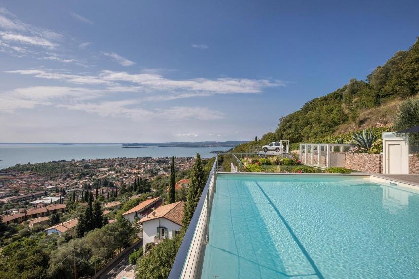 Exclusive Villa Agave