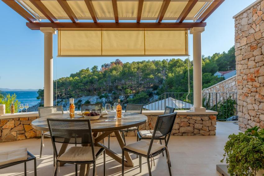 Brac Stone Beach Villa with Jacuzzi