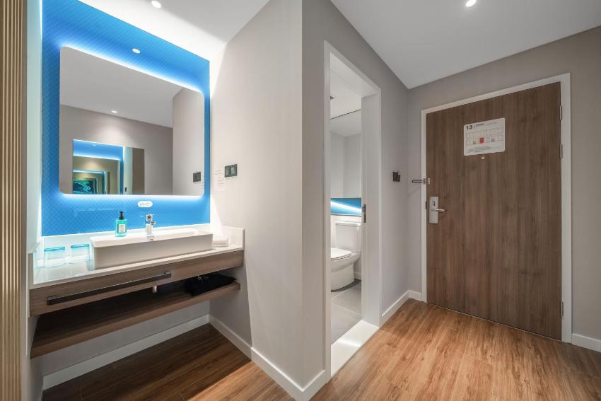 Holiday Inn Express Rongcheng Science and Technology Park