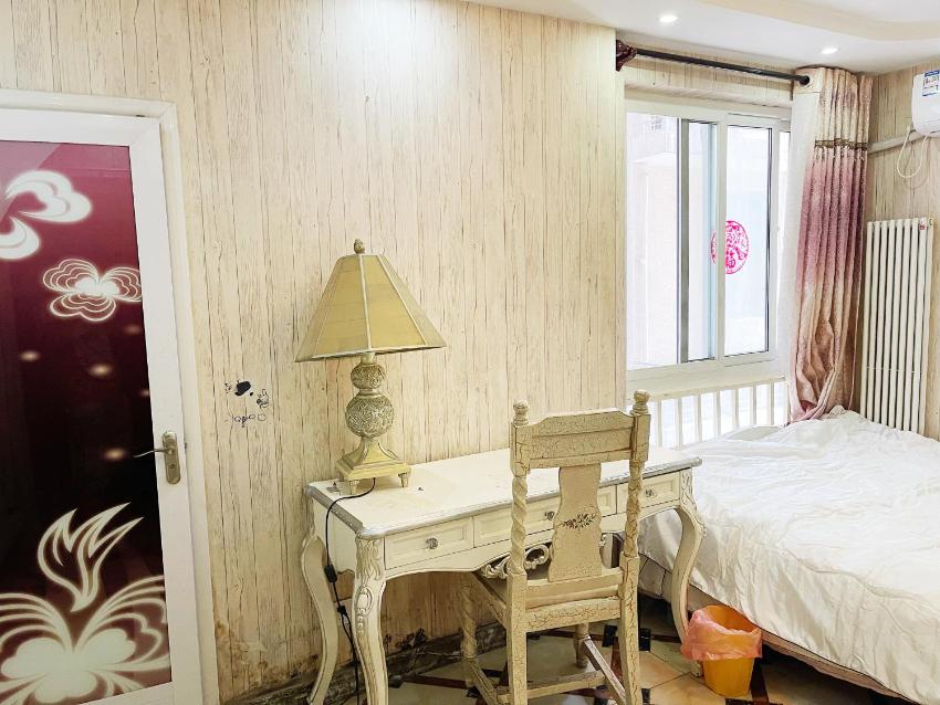 Panjiayuan Apartment