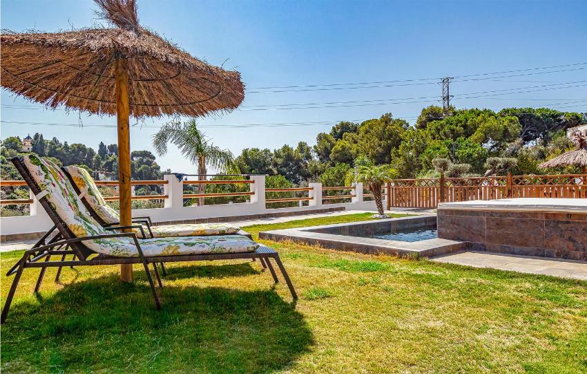 Stunning home in Mezquitilla with WiFi, Outdoor swimming pool and Swimming pool