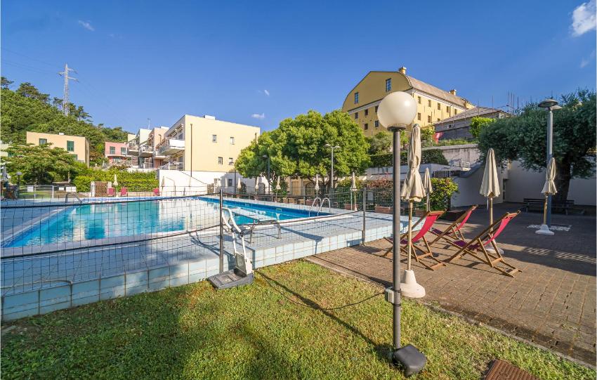 Nice home in Arenzano with Outdoor swimming pool and 2 Bedrooms