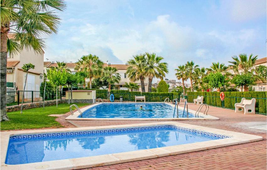 Stunning home in Oropesa with 2 Bedrooms and Outdoor swimming pool