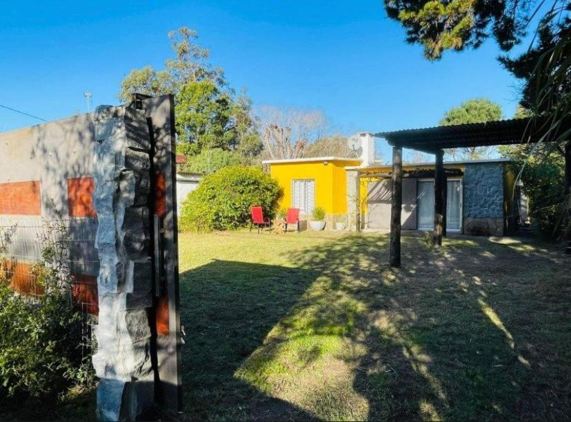 Alquilo linda casa en Los Titanes URUGUAY