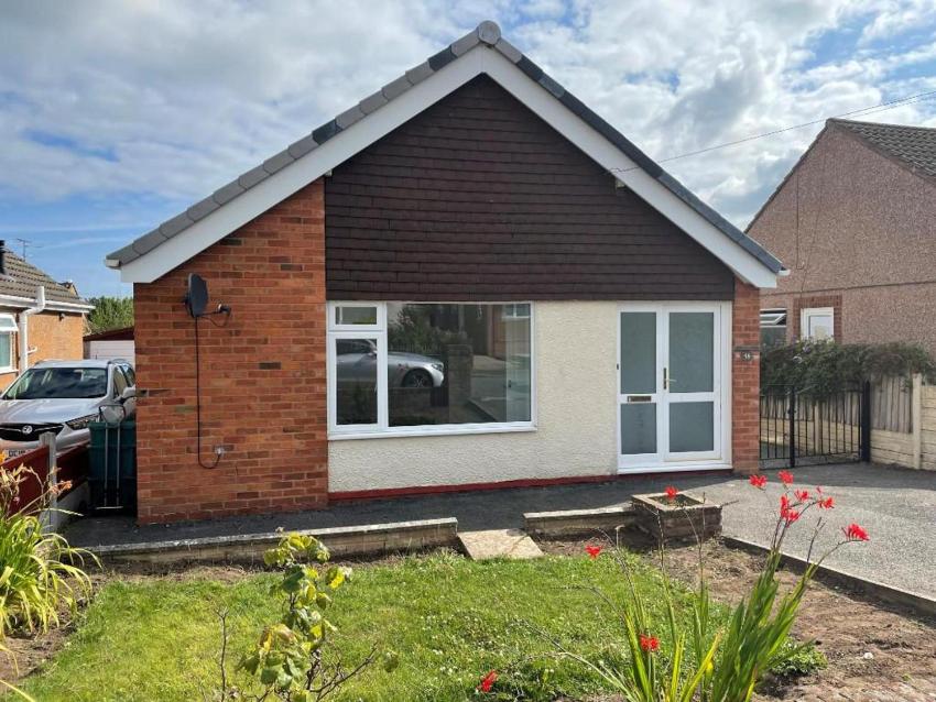 Modern and cosy walking distance to Castle & Town