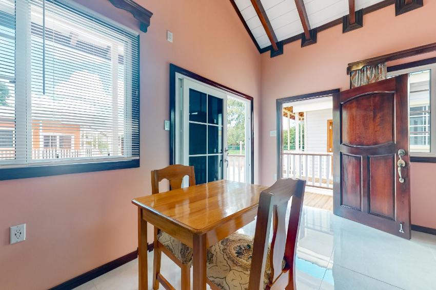 Came at Hummingbird Estate Gold Standard Certified