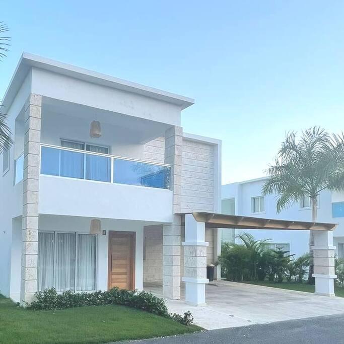 JC VILLA EXCLUSIVA CON PISCINA PRIVADA