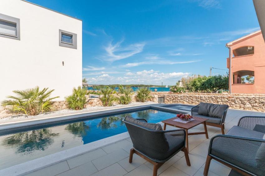 Beautiful Villa Royal House 2&3