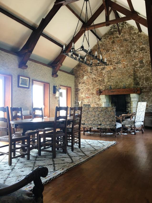 Maison de 7 chambres avec vue sur le lac jardin clos et wifi a Le Dezert