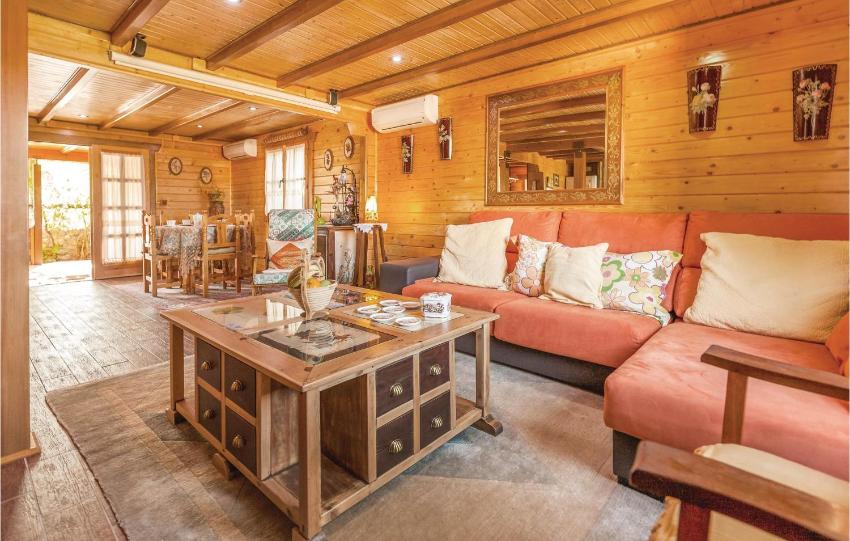 Amazing home in Arriate with 4 Bedrooms, Private swimming pool and Outdoor swimming pool