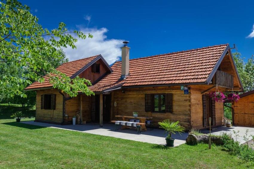 Holiday home in Rakovica with terrace, WiFi, washing machine 4488-1