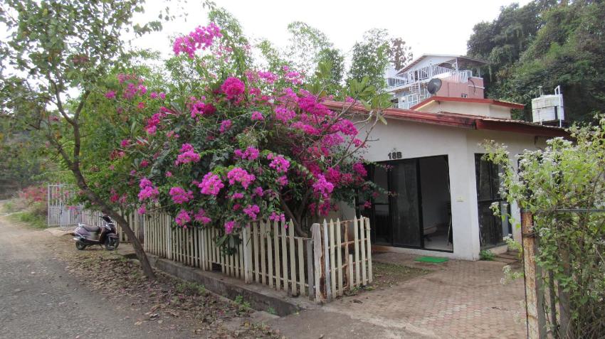 Retreat Holiday Homes, Vida at Sparsh Resorts & Chalets, Karjat