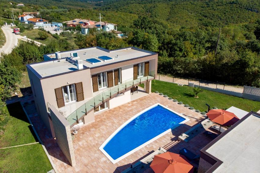 Beautiful Villa Kunj