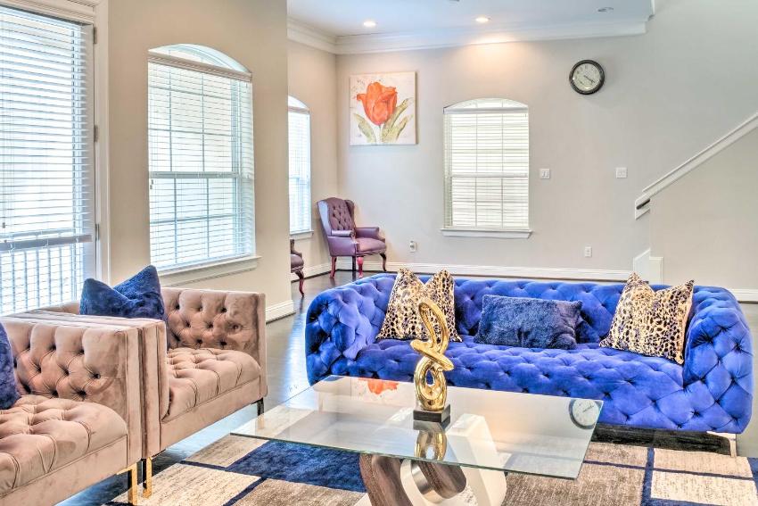 Pet-Friendly Houston Townhome, 6 Mi to Dtwn!