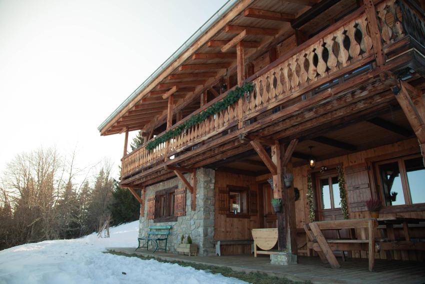 Chalet Samasta 5-Bedroom Jacuzzi and open fire