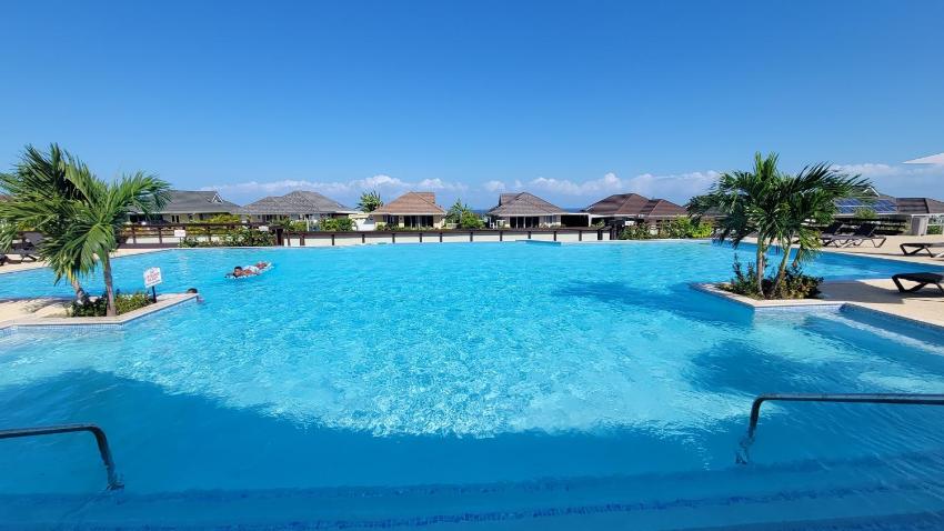 LuxuryCrest Near Ocho Rios