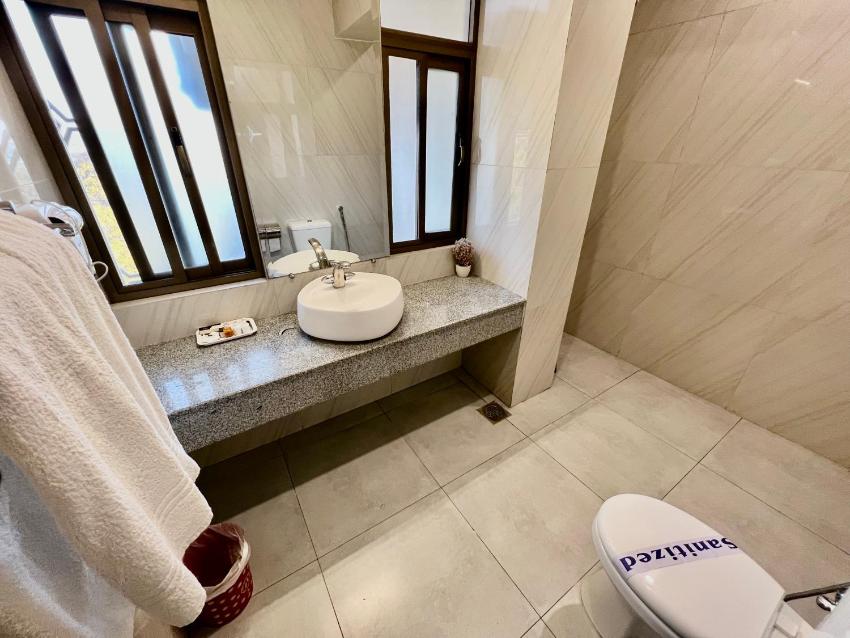 Shelton's Ambassador