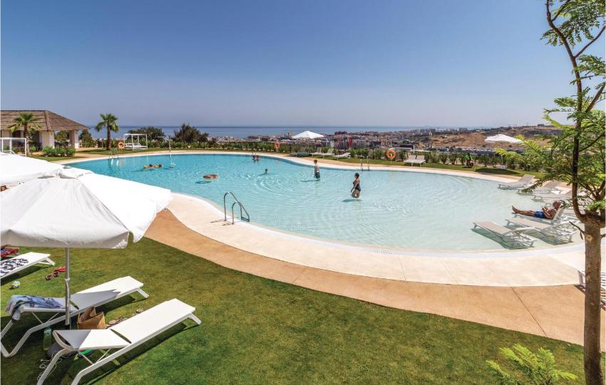 Stunning apartment in Estepona with WiFi, Outdoor swimming pool and Swimming pool