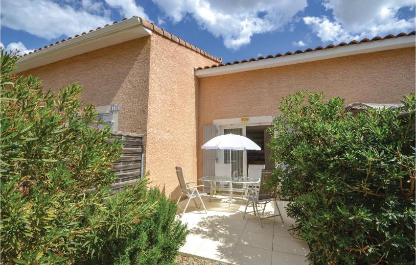 Stunning home in Calvisson with 1 Bedrooms, WiFi and Swimming pool