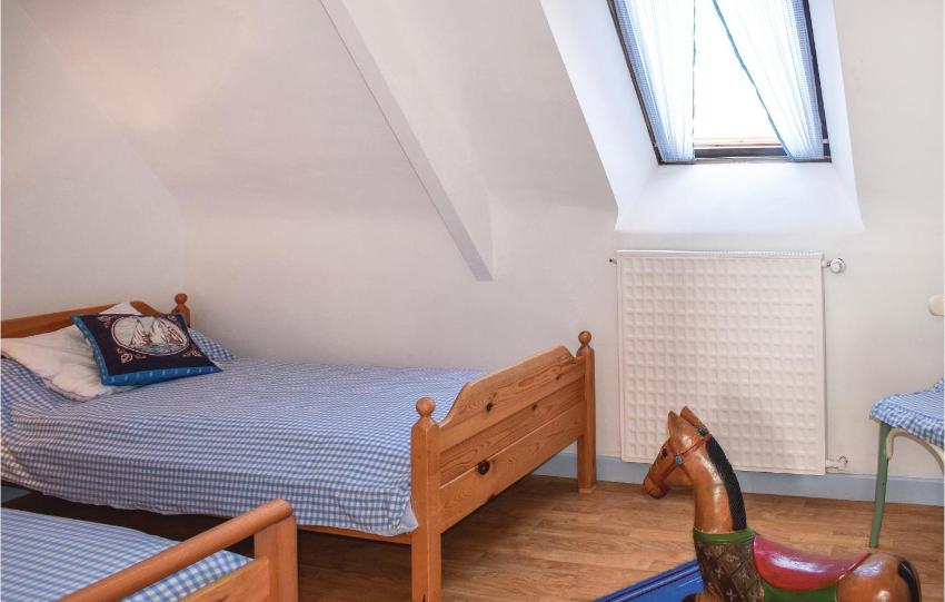 Awesome home in Paimpol with 5 Bedrooms and WiFi