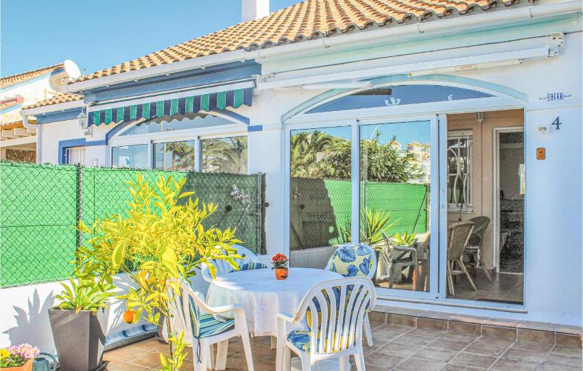 Stunning home in El Verger with 2 Bedrooms and Internet