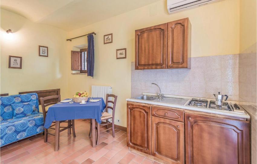 Nice apartment in Castiglione d,Lago PG with 1 Bedrooms, WiFi and Outdoor swimming pool