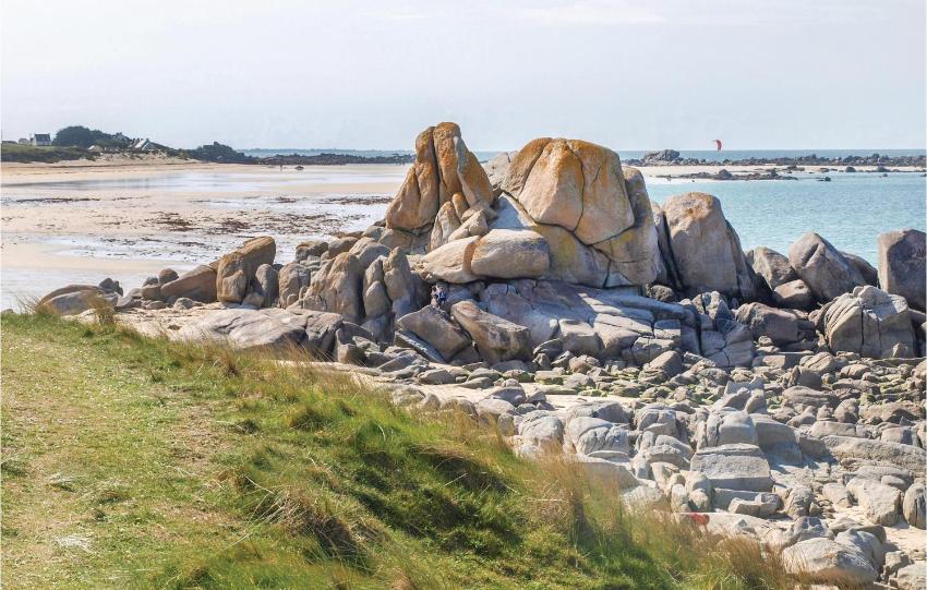 Holiday home Cleder ST-1626