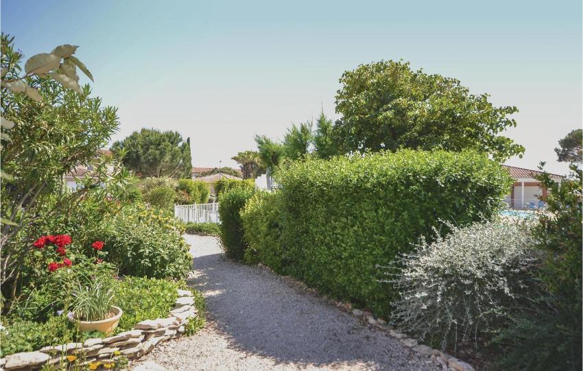 Stunning home in Calvisson with 1 Bedrooms and Outdoor swimming pool