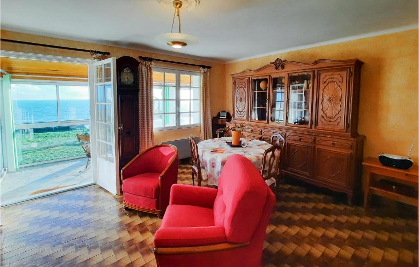 Nice home in Plouhinec with 2 Bedrooms