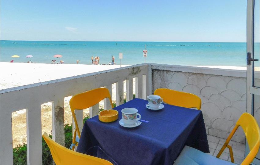 Nice apartment in Marotta with 2 Bedrooms and Internet