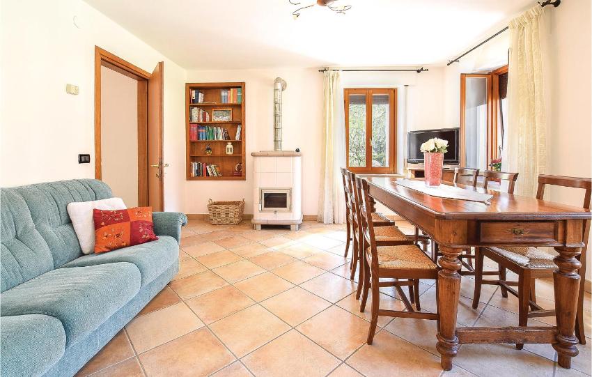 Three-Bedroom Apartment in Arsie