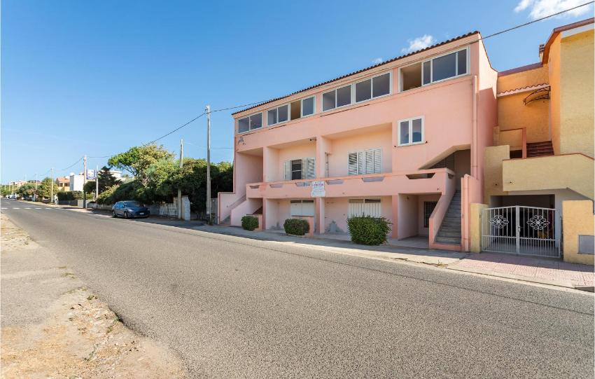 Nice apartment in Cuglieri with 2 Bedrooms