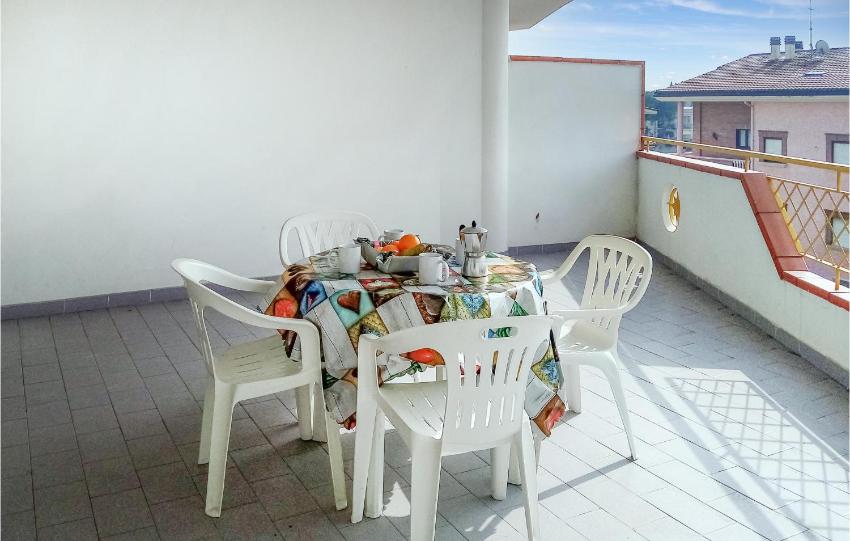 Nice apartment in Ma Alba Adriatica with 2 Bedrooms and WiFi