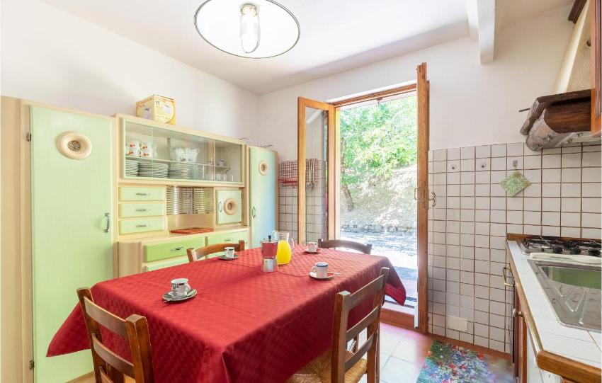 Stunning home in San Giustino PG with 4 Bedrooms, WiFi and Outdoor swimming pool