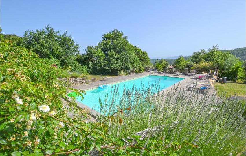 Beautiful home in San Giustino with 4 Bedrooms, WiFi and Outdoor swimming pool