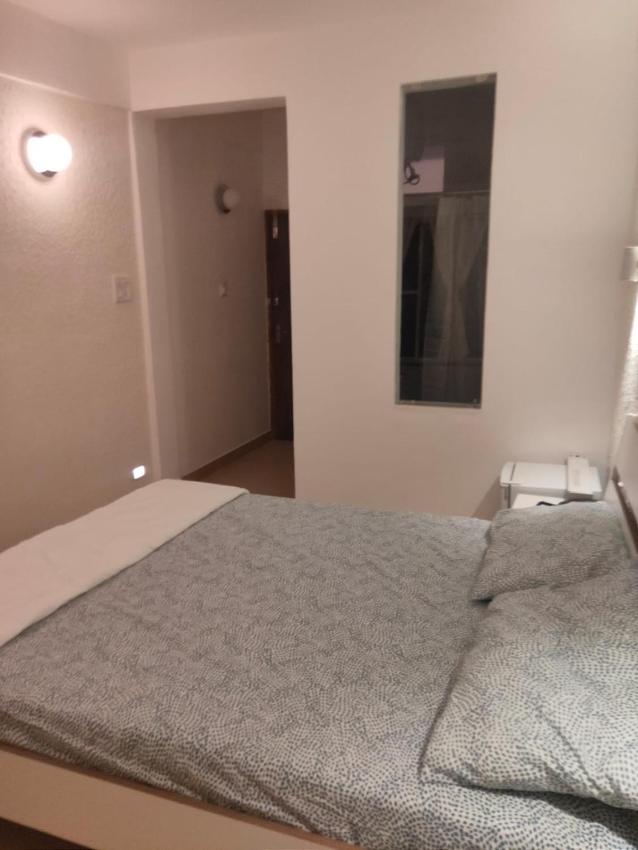 The Banyan Shelters Chondhi