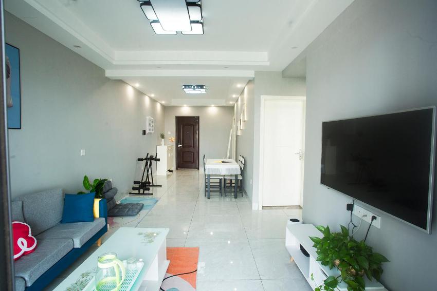 Locals Apartment House 03