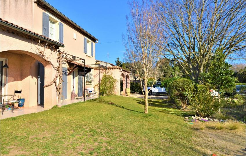 Awesome home in Saint Quentin la poter with WiFi and 3 Bedrooms