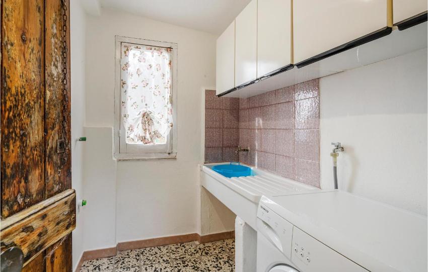 Awesome home in Borzonasca with 2 Bedrooms and WiFi