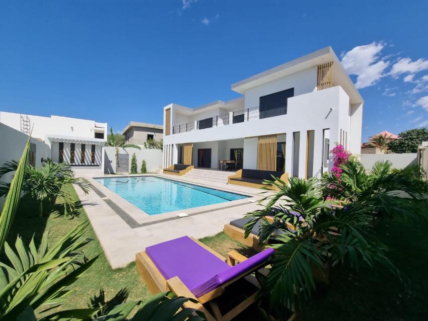 villa aldiana (paradis en wolof)